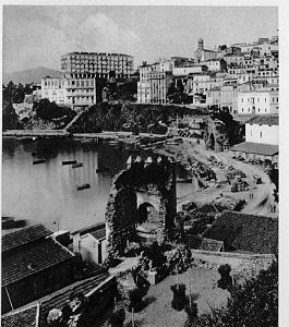 CONSTANTINE ET COTE OUEST 0030 BOUGIE UN COIN DU PORT AVEC LA PORTE SARRAZINE